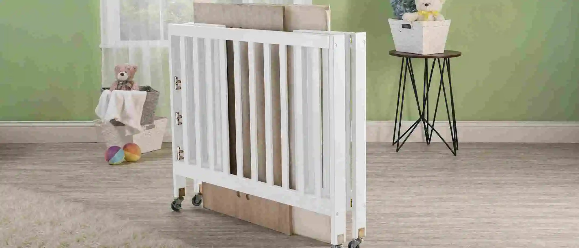 An image of a foldable crib