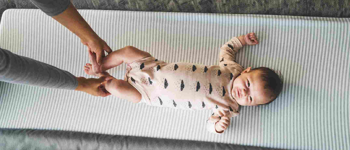 How to Dress Your Baby for Sleep in Summer vs. Winter