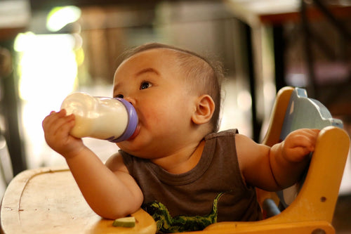 The Complete Guide to Feeding your Baby